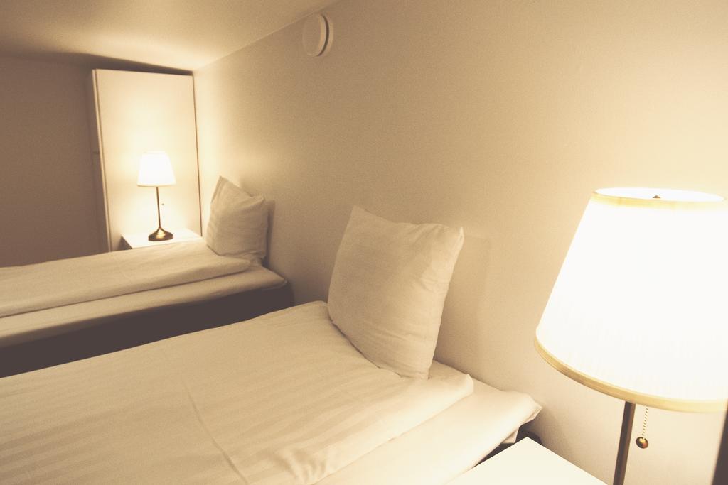 Roesjoebaden Camping & Stugby Sollentuna Exterior foto
